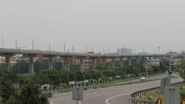 noida-authority-to-widen-major-roads-build-green-walkways-to-tackle-traffic-congestion